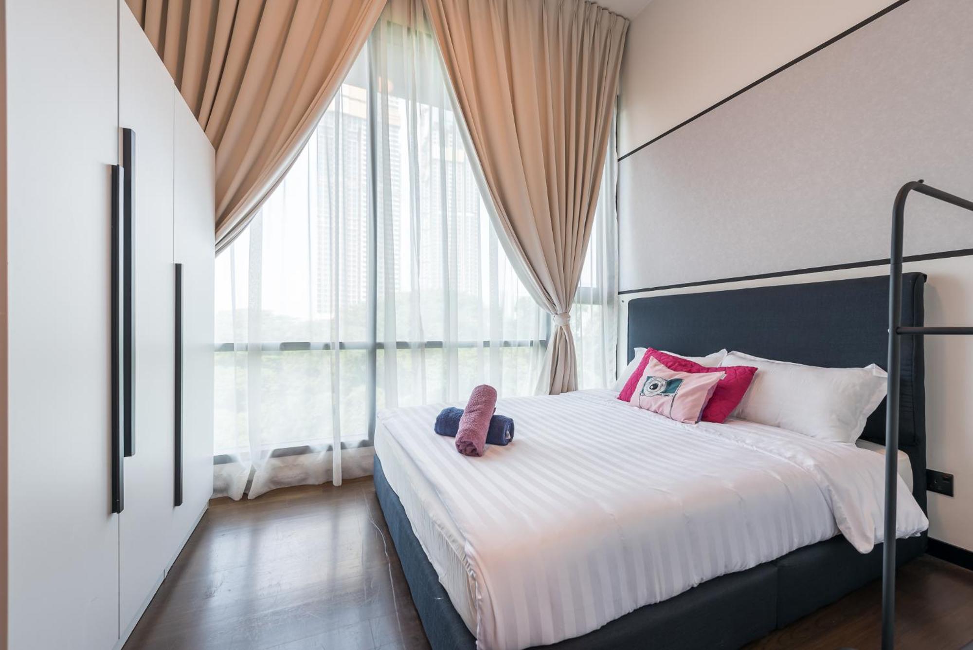 Aparthotel Opus Residences By Centurypro *