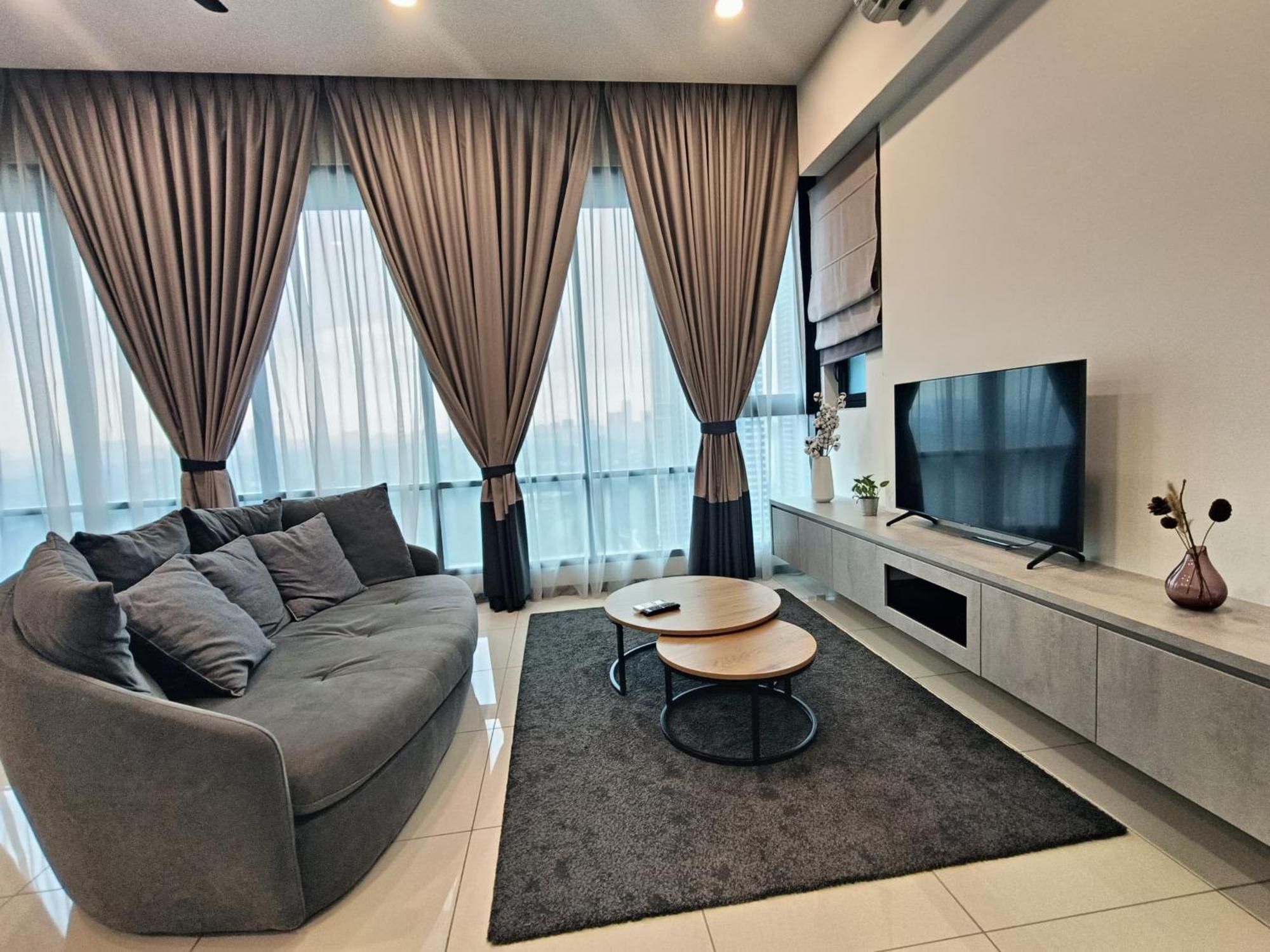 Aparthotel Opus Residences By Centurypro *