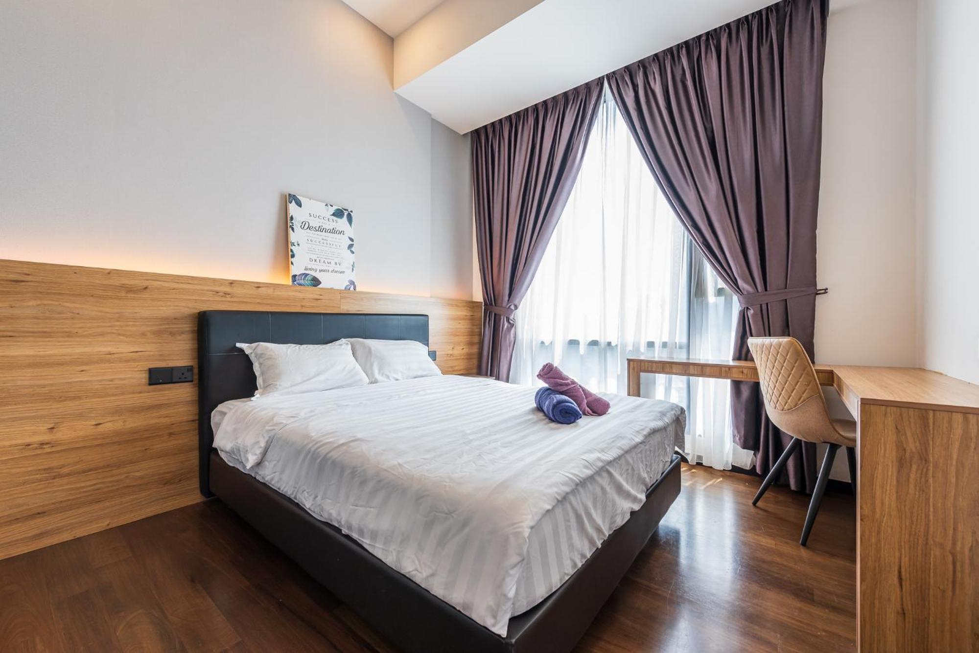 Opus Residences By Centurypro Aparthotel