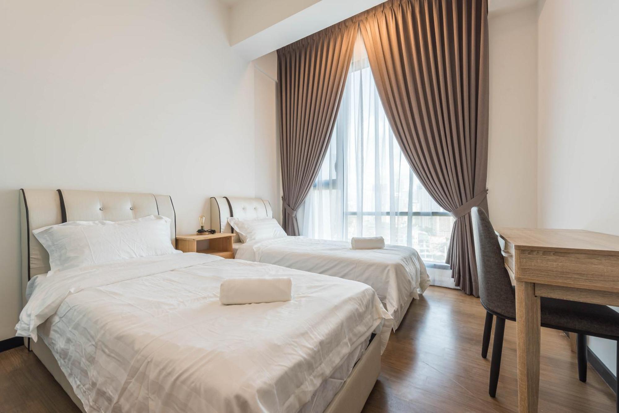 Opus Residences By Centurypro Aparthotel *